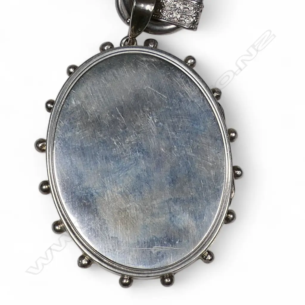 A Victorian silver mayoral chain and locket, Image 1++