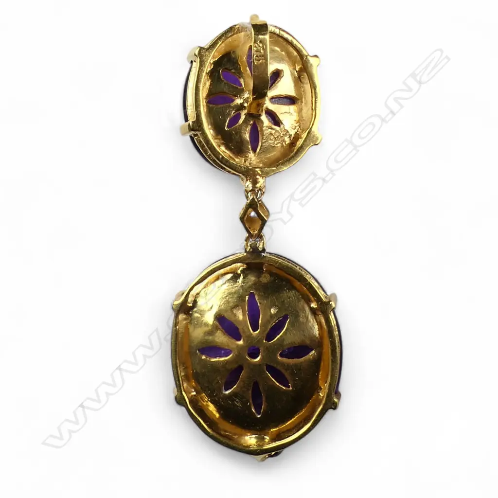 An antique style silver gilt amethyst sapphire and diamond pendant, Image 1++