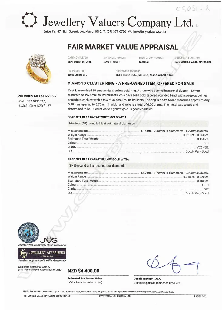 An 18ct gold and diamond cluster ring, Image 1++
