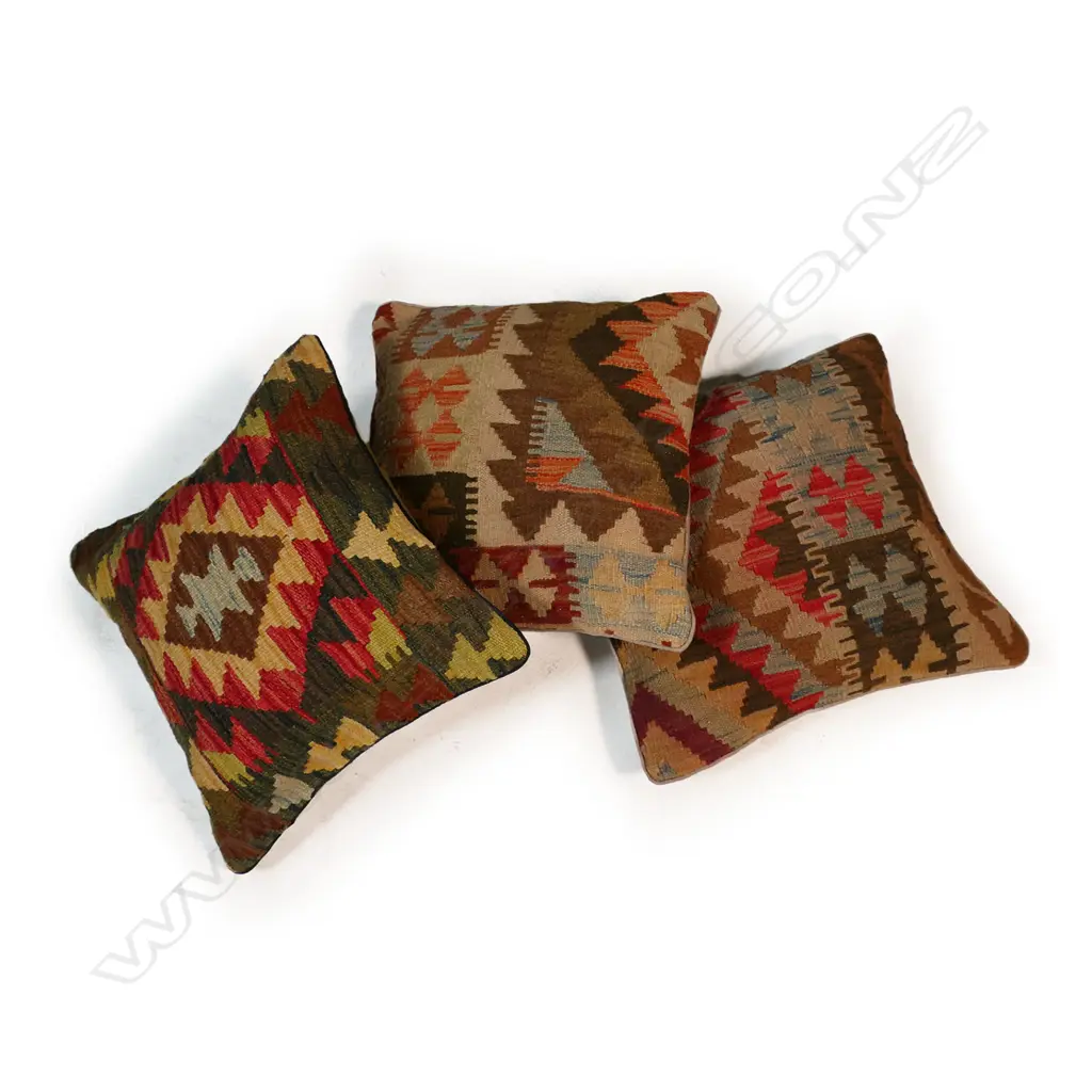 Three kilim cushions, Image 1++