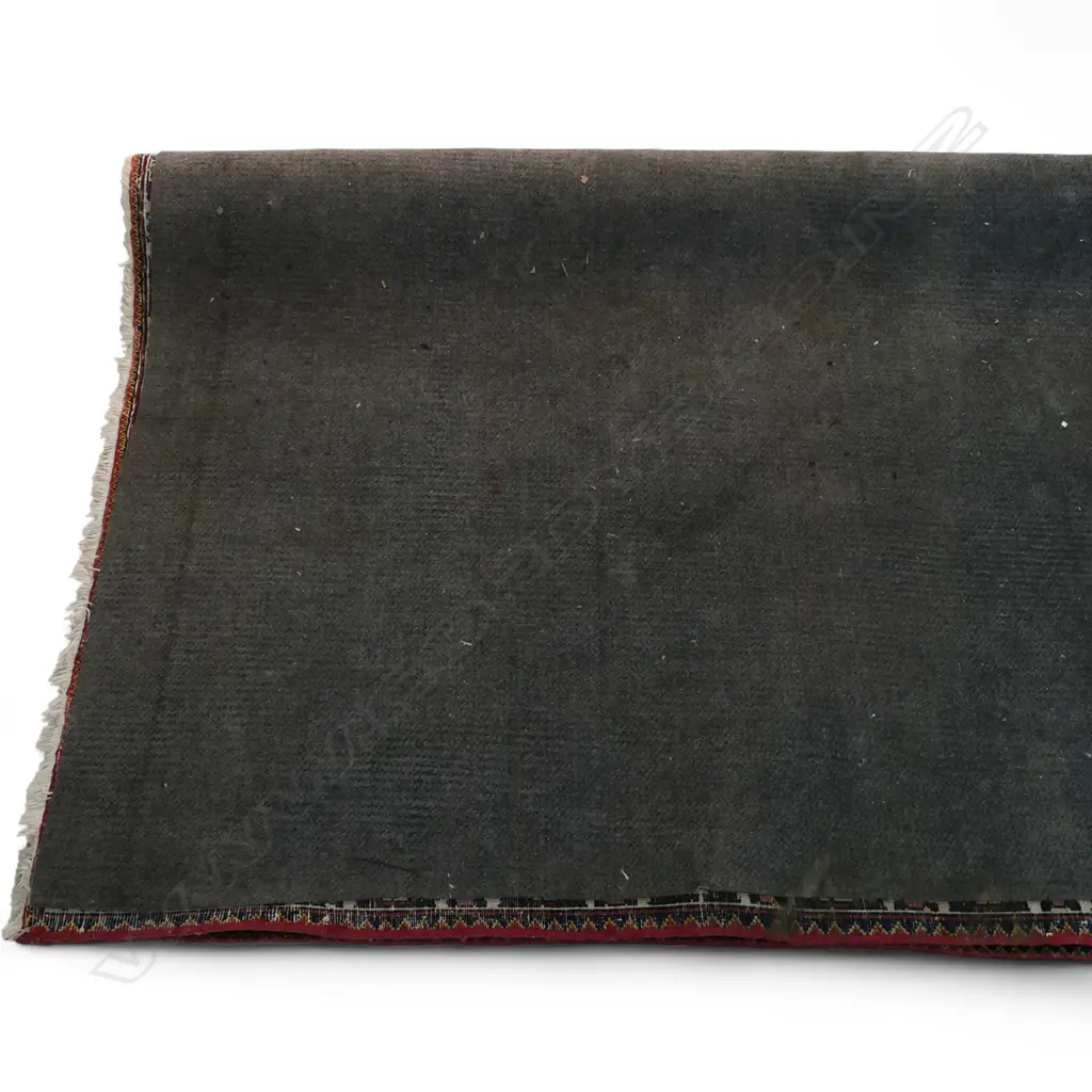 A large Iranian wool on cotton Bakhtiari carpet, Image 1++