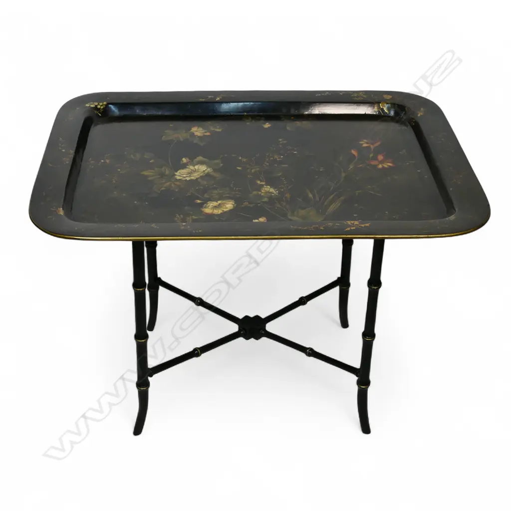 A highly decorative early 19thC black lacquer tray attributed to Jennens and Bettridge, Image 1++