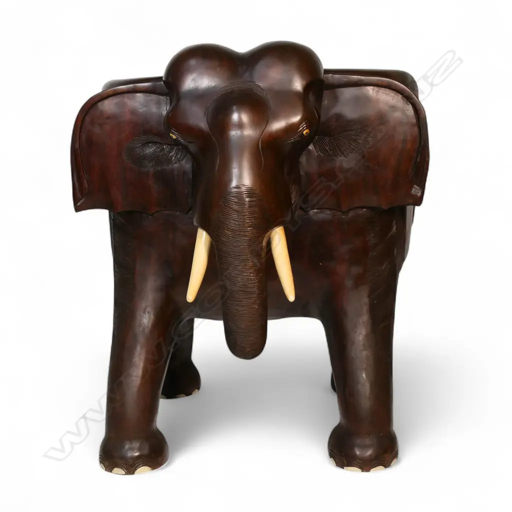 A large and impressive hardwood chair, Image 1++