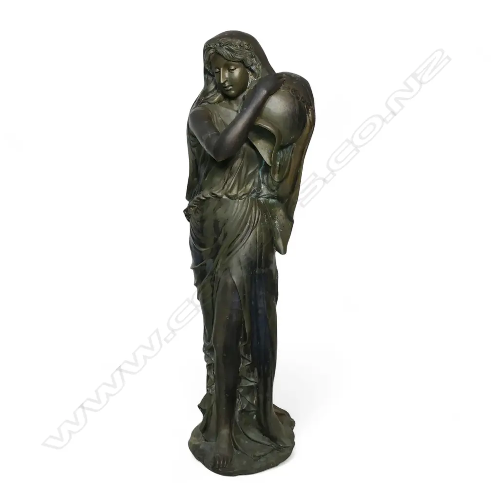 A large and impressive bronze of a classical woman, Image 1++