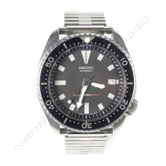 A vintage Seiko divers’ automatic wristwatch
