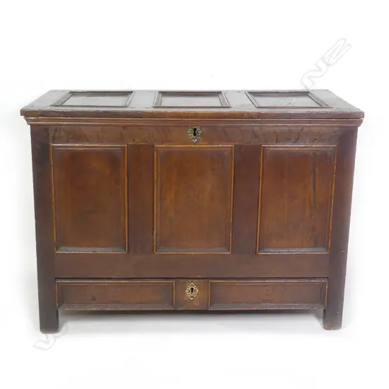 An early Georgian oak coffer