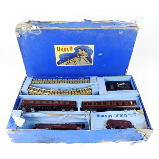 A vintage Hornby-Dublo electric train set