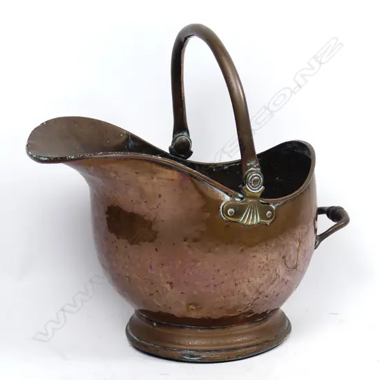 A Victorian copper coal scuttle