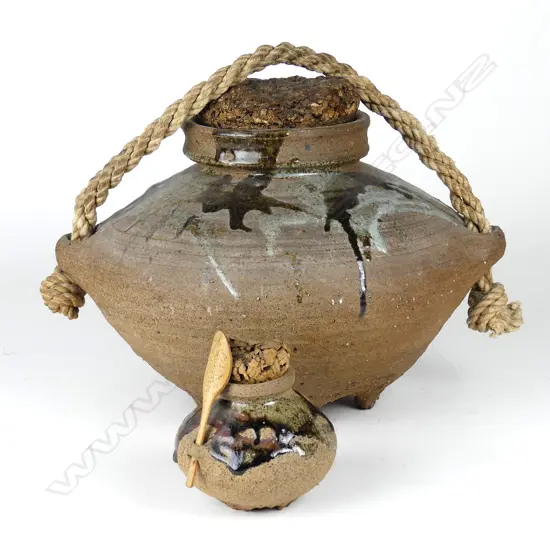 A Pat Perrin large onion pot and another smaller pot