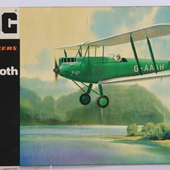 ‘Gypsy Moth’ Plastic Kit set by Frog