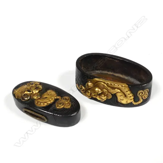A pair of fuchi kashira