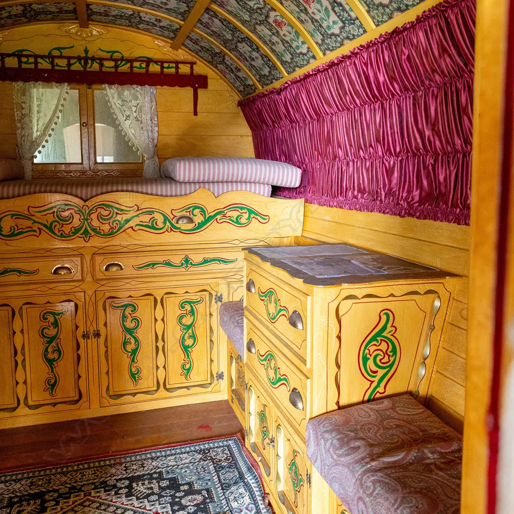 Tasmanian-made Gypsy Bow wagon, Image 1++