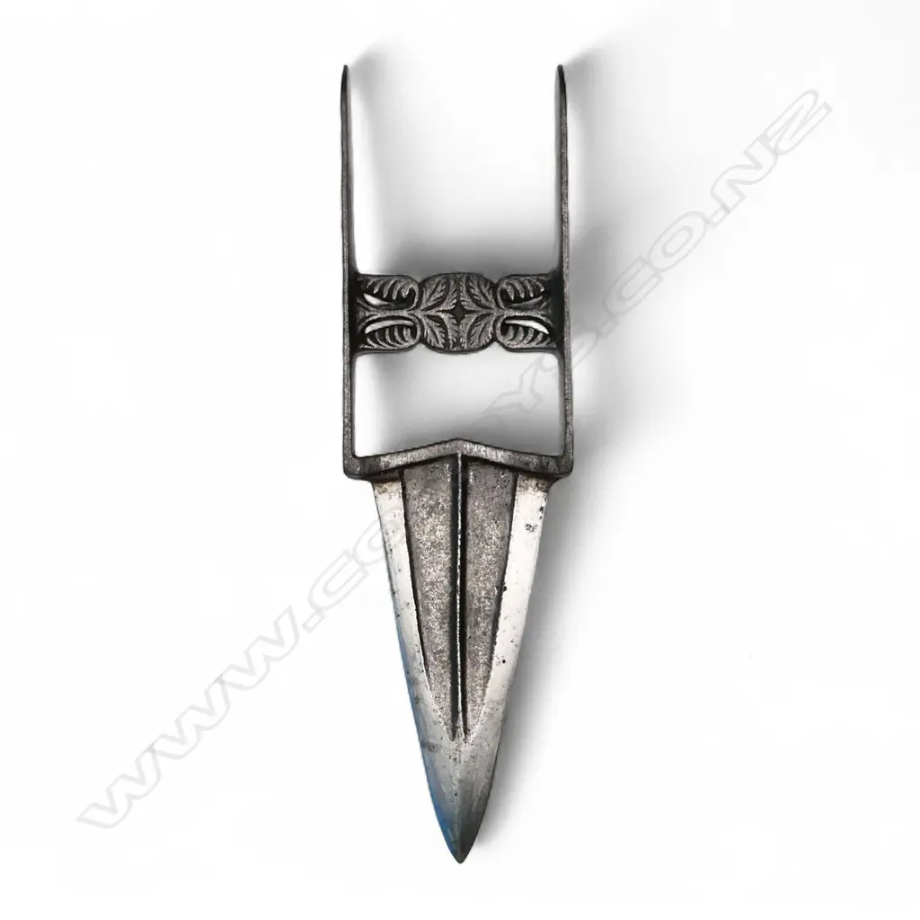 An old Indian Katar punch dagger, Image 1++