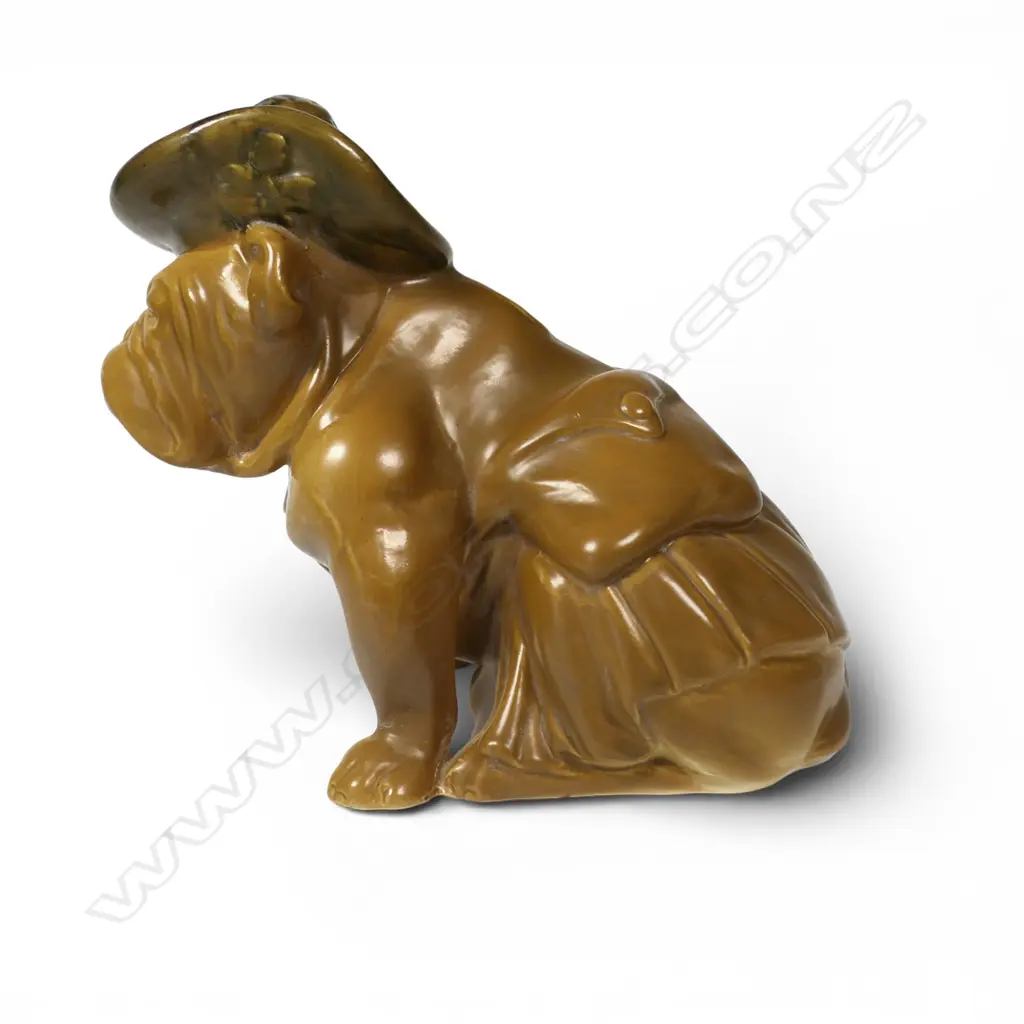 A Royal Doulton World War I bulldog in khaki tone, Image 1++