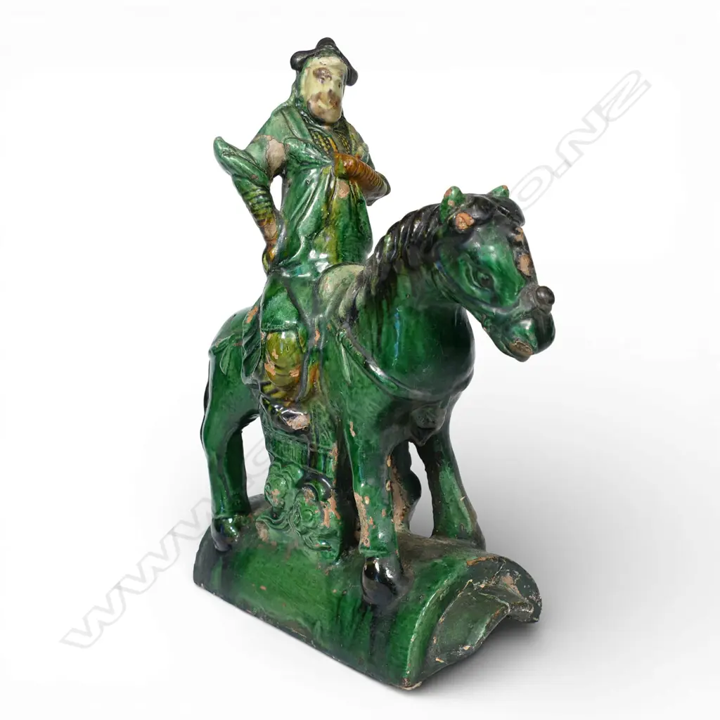 An antique Chinese sancai glazed Ming style roof tile, Image 1++