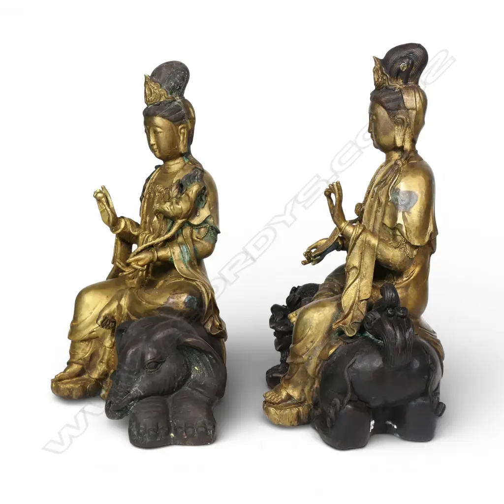 Two antique gilt bronze Bodhisattvas, Image 1++