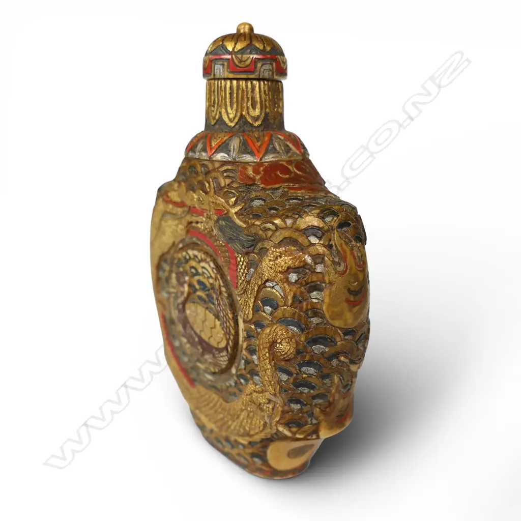 A late Meiji period ivory snuff bottle, Image 1++