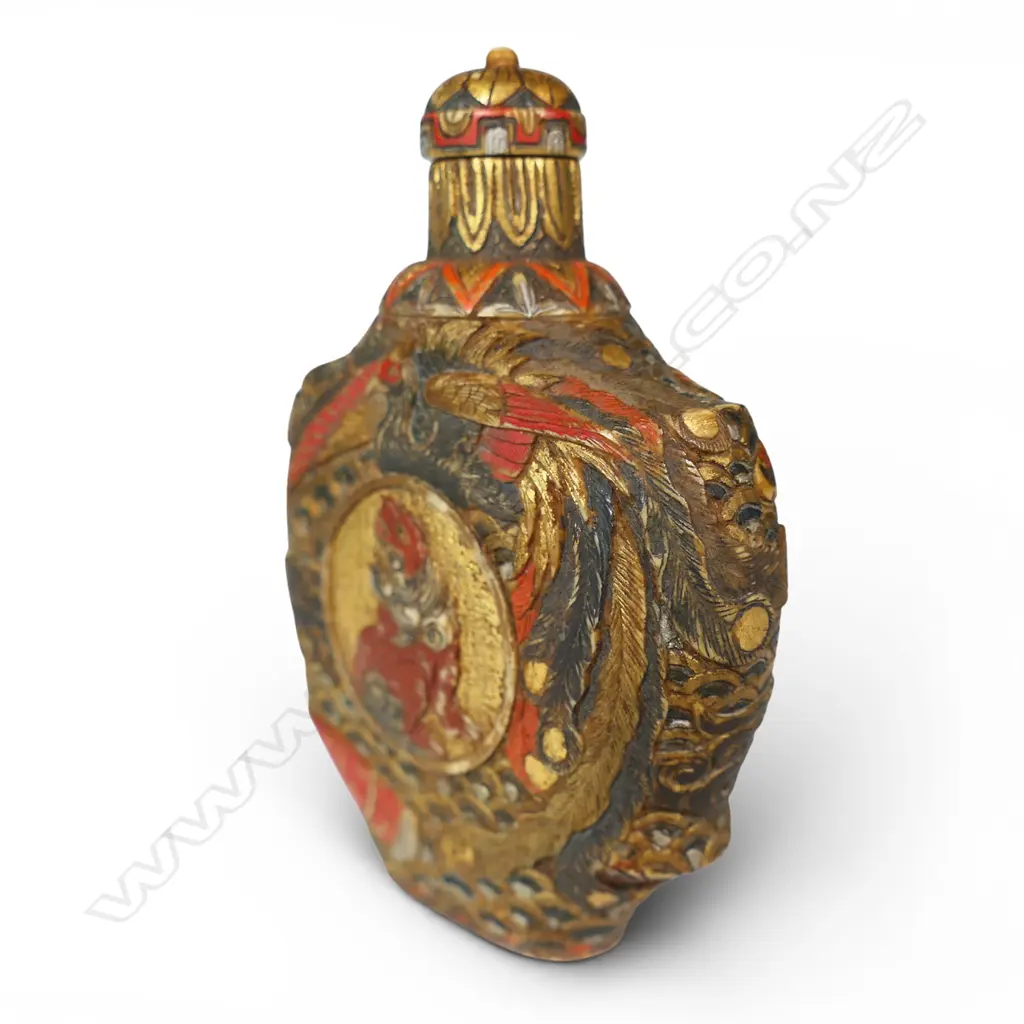 A late Meiji period ivory snuff bottle, Image 1++