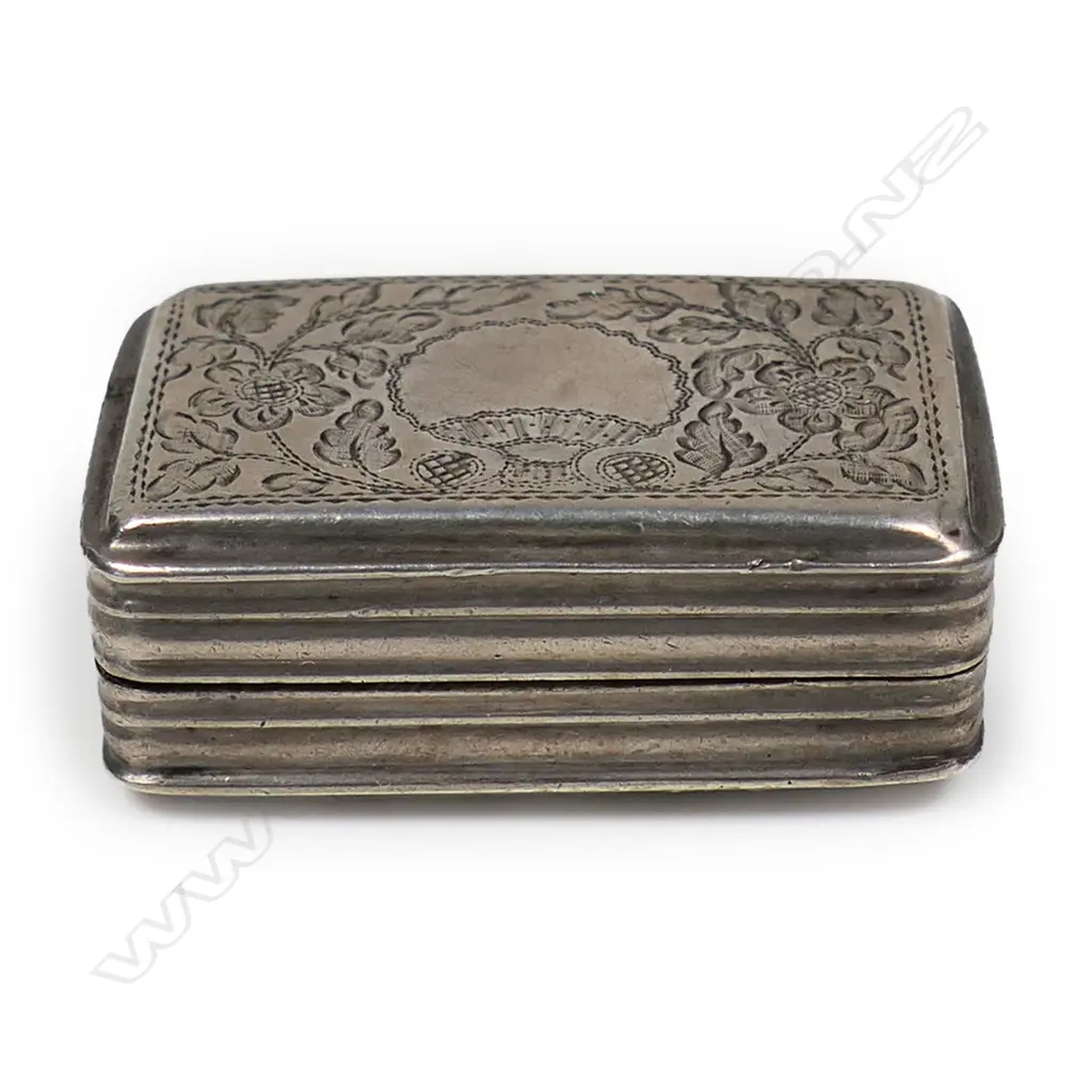 A George IV silver vinaigrette, Image 1++