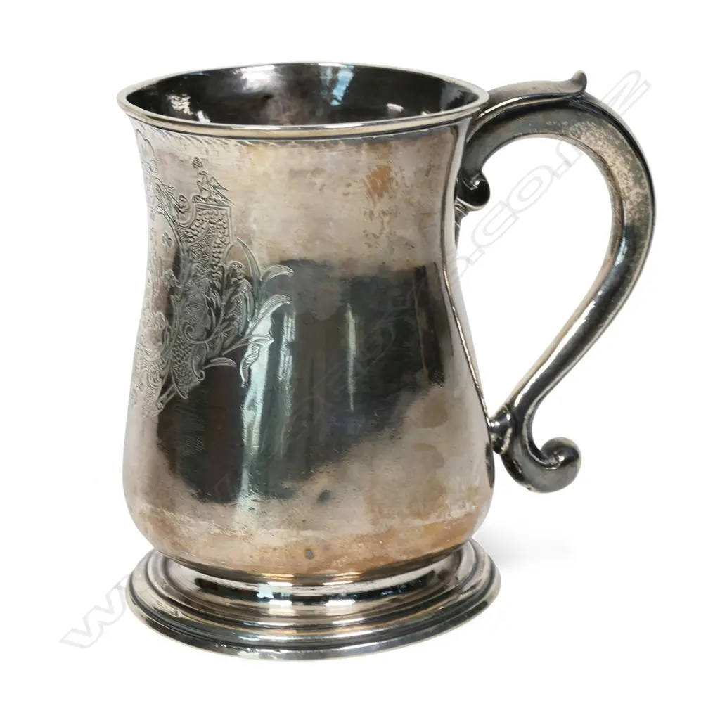 George II silver baluster tankard, Image 1++