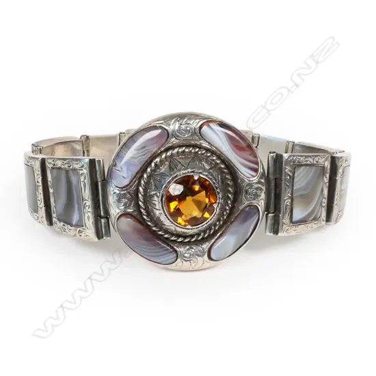 A superb late Victorian Scottish silver and Montrose agate bracelet,