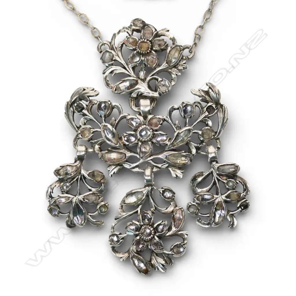 A 19thC silver and old mine cut diamond pendant necklace, Image 1++