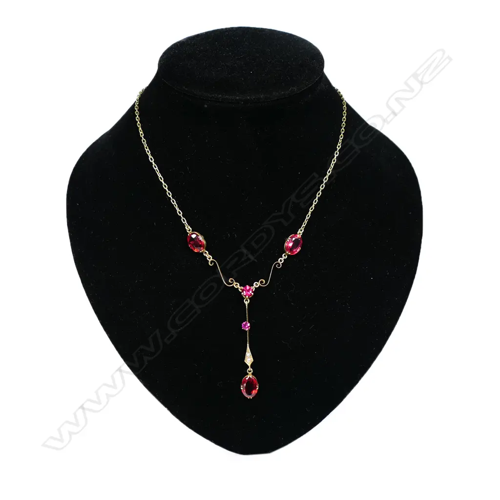 An Edwardian 9ct gold and synthetic ruby and pearl necklace, Image 1++