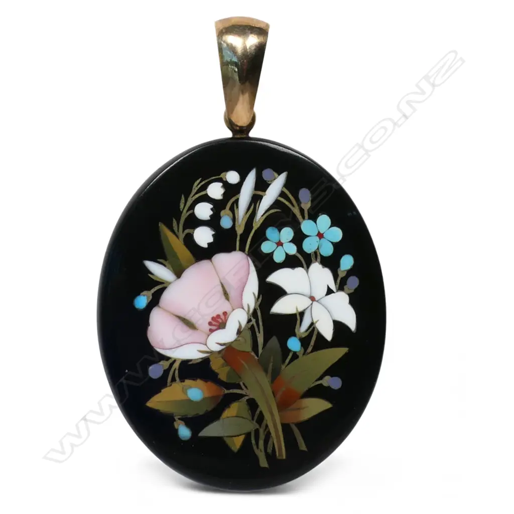 A Victorian Pietra Dura oval black marble pendant, Image 1++