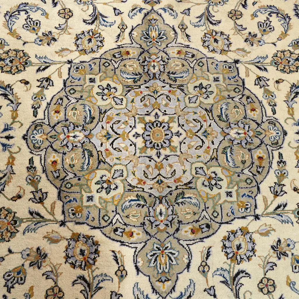 A very large Persian Kashan hand knotted carpet, Image 1++