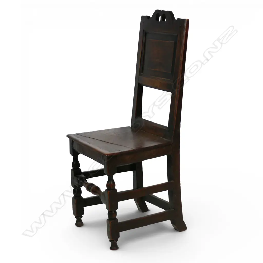 A Georgian oak country house chair, Image 1++