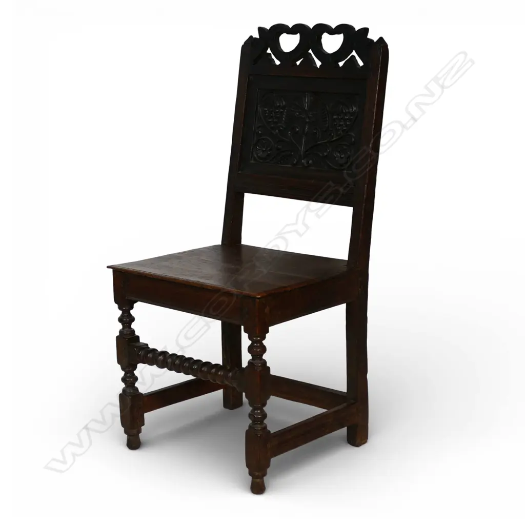 A Georgian oak country house chair, Image 1++