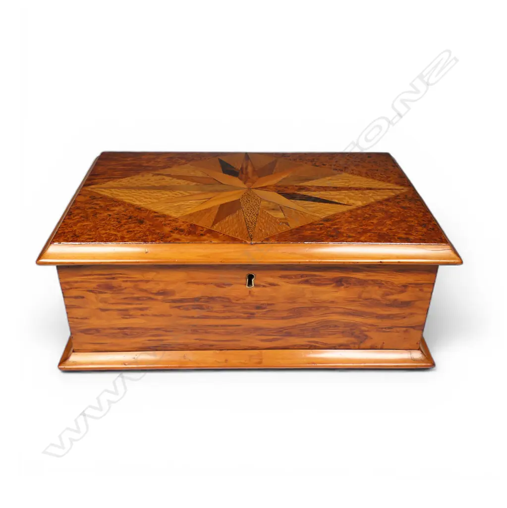 A William Norrie colonial mixed New Zealand woods jewellery / work box, Image 1++