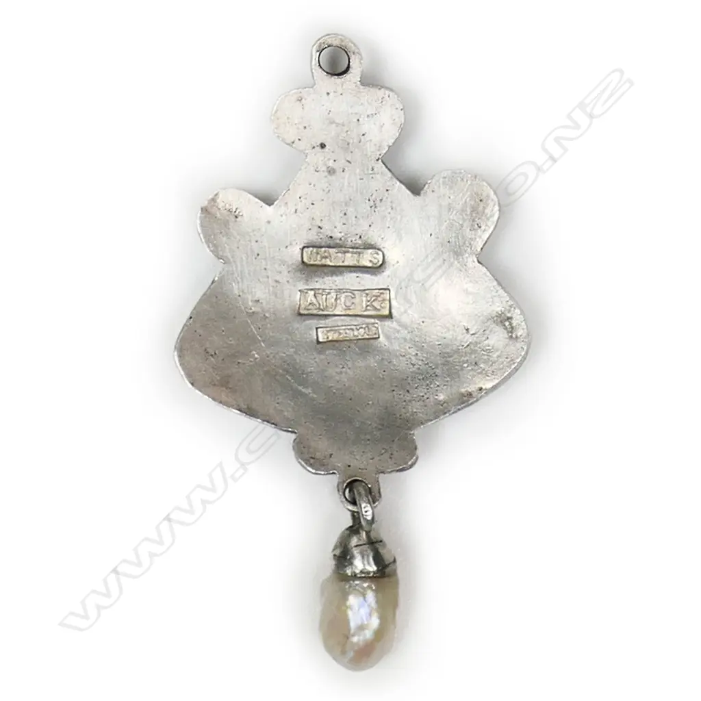 Reuben Watts N.Z. Arts & Crafts silver and enamel pendant, Image 1++