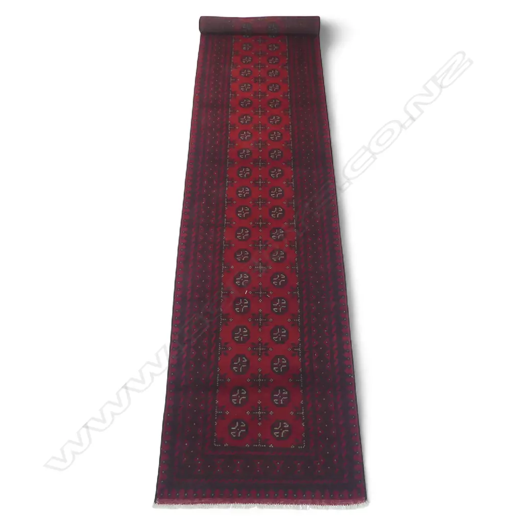 A hand-knotted Turkoman runner, Image 1++