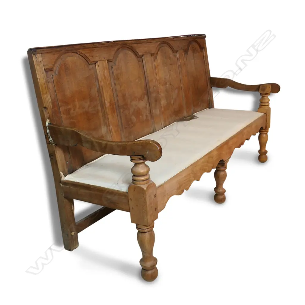 A George III oak settle, Image 1++