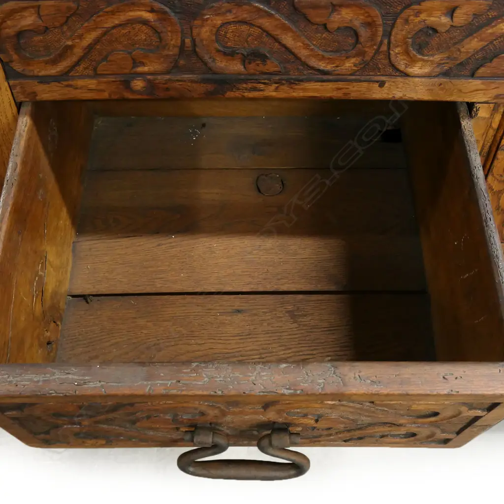 A 19thC oak carved court cupboard, Image 1++