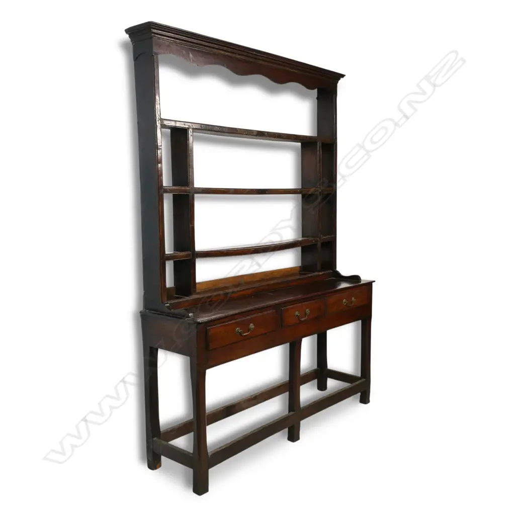 A George III country oak dresser, Image 1++