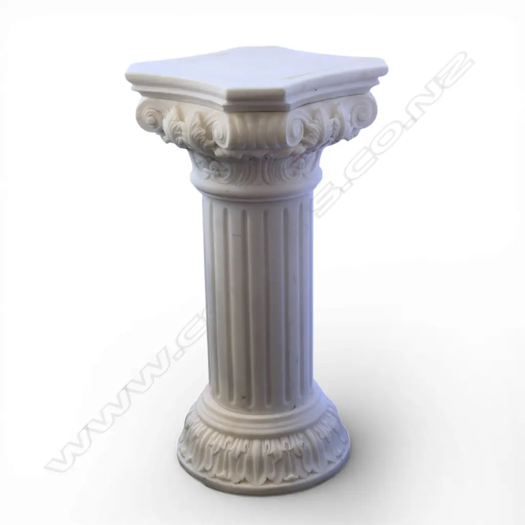 A marble Greek Corinthian column, Image 1++