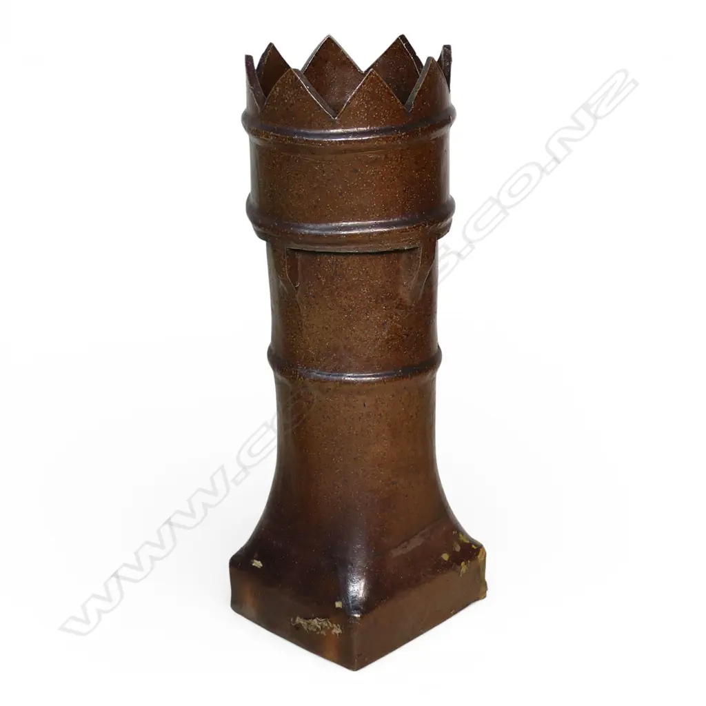 A 19thC tall salt glazed crown top chimney pot, Image 1++