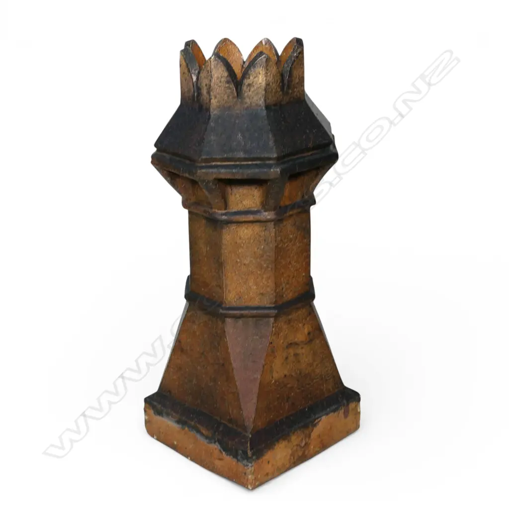 A 19thC tall salt glazed crown top chimney pot, Image 1++