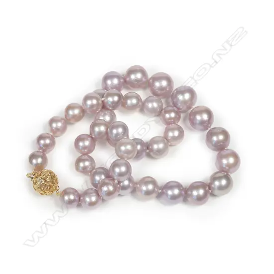 A cultured pearl necklace