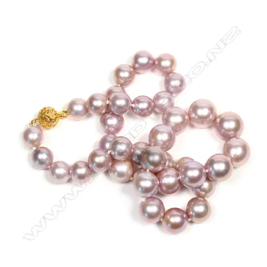 A cultured pearl necklace