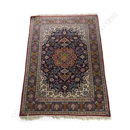 A small Iranian Isphahan all silk (pile