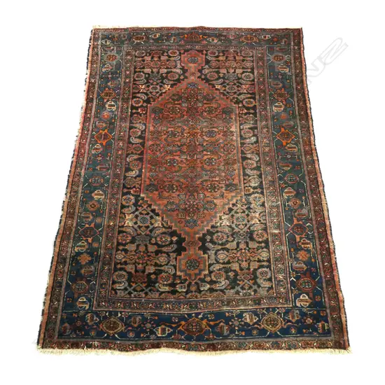 A semi-antique Hamadan Hosseinabad hand knotted carpet