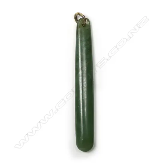 A vintage pounamu pendant