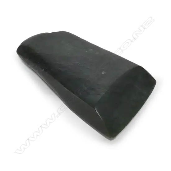 A Maori pre-European pounamu toki