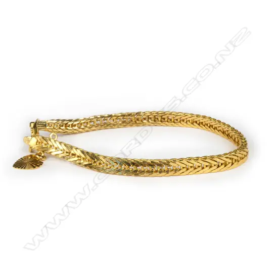 A 22ct gold bracelet,