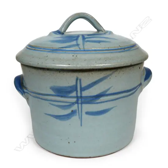 A Peter Stichbury lidded jar,