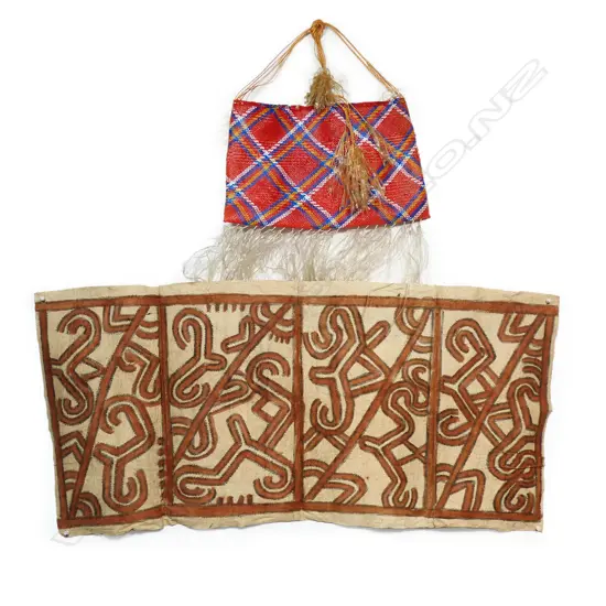 PNG Oro province tapa cloth 1010 x 480mm. Together with a finely woven plastic kete. 41 x 34mm.