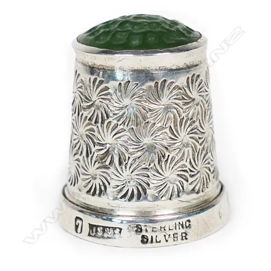 Joseph Swindell & Sons (Christchurch) silver and pounamu thimble,
